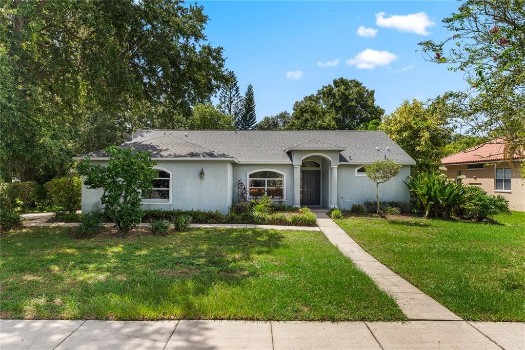 516 ARLINGTON AVENUE E OLDSMAR, FL 34677