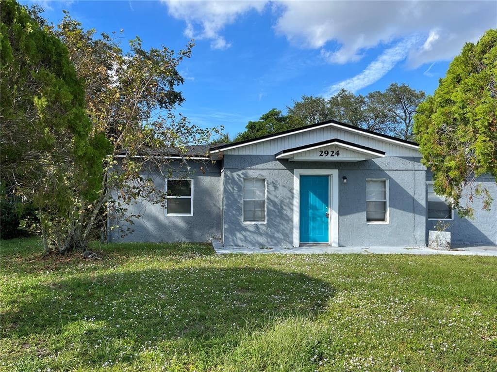 2924 LAWRENCE DRIVE MELBOURNE, FL 32901