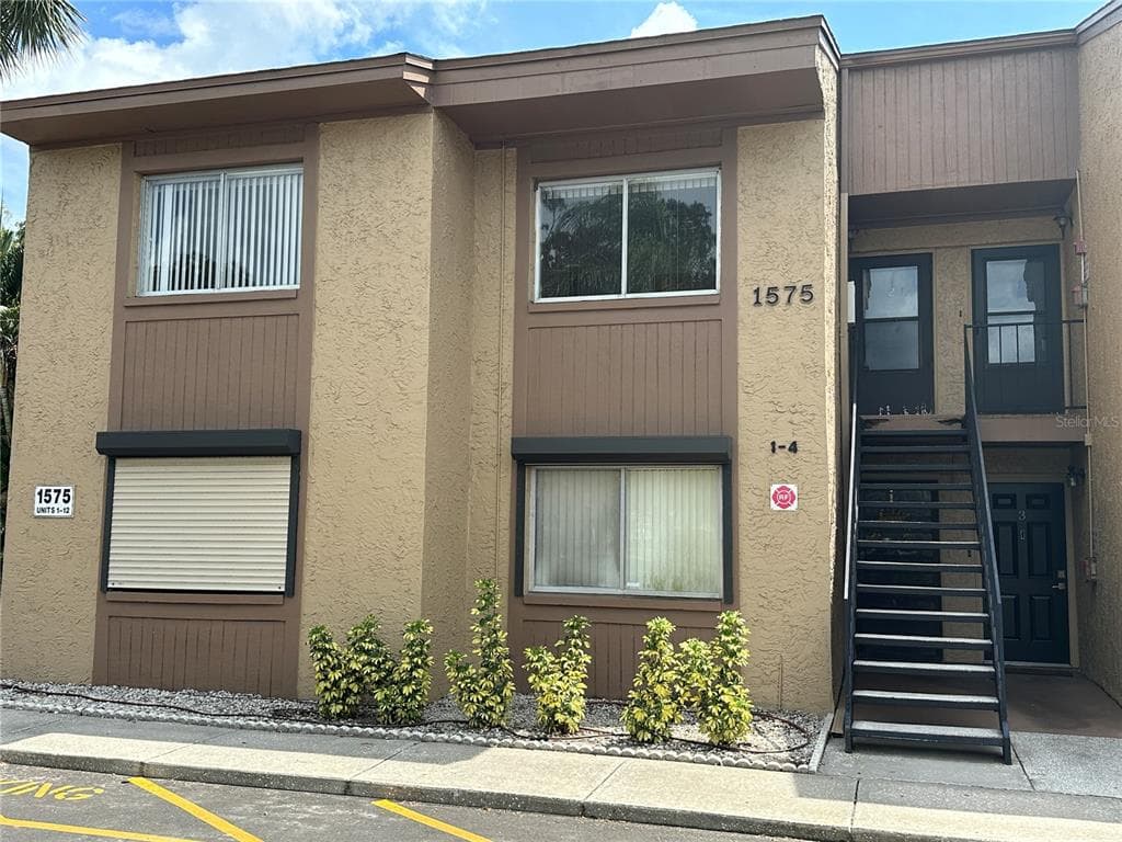 1575 GREENLEA DRIVE UNIT 2 CLEARWATER, FL 33755