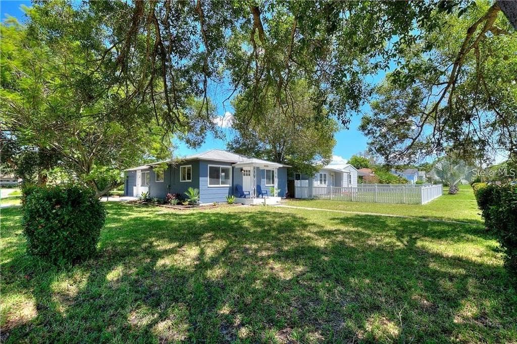 3763 DARTMOUTH AVENUE N ST PETERSBURG, FL 33713
