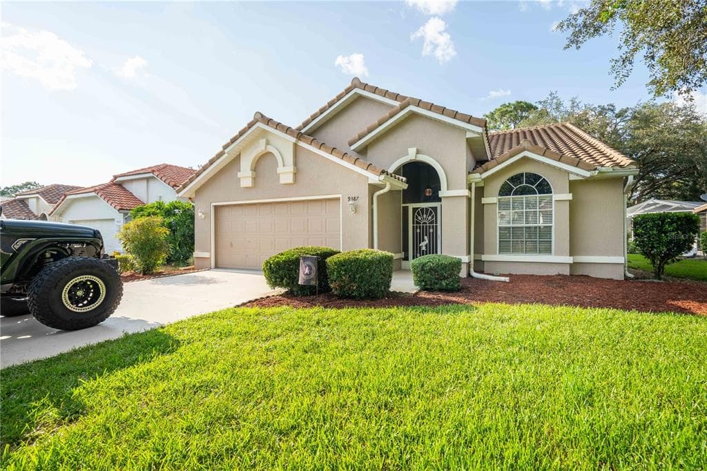 9387 FRENCH QUARTERS CIRCLE WEEKI WACHEE, FL 34613