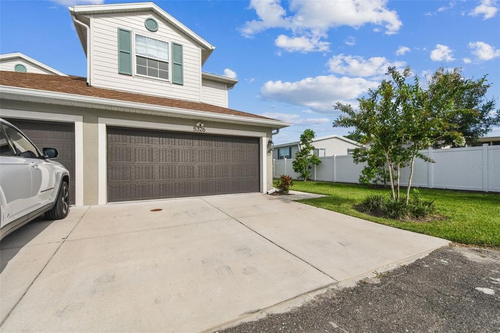 5326 NEIL DRIVE