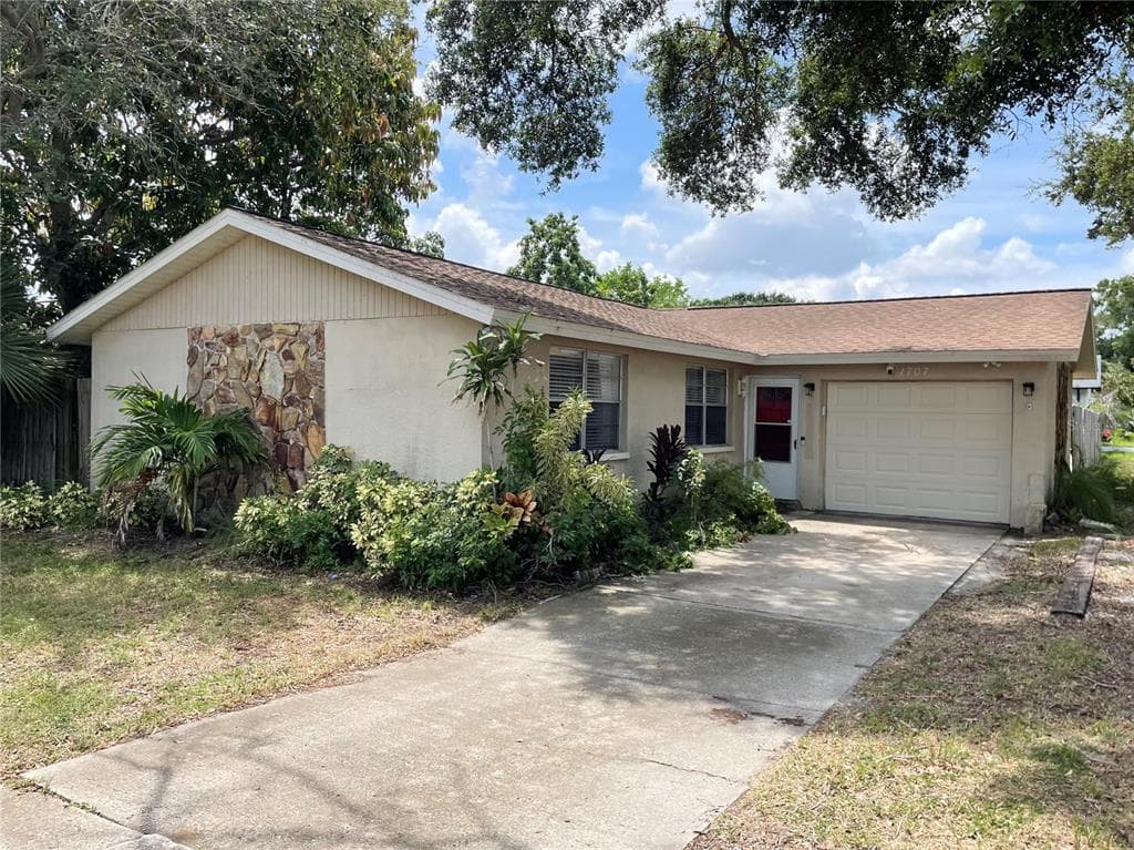 1707 SOLON AVENUE DUNEDIN, FL 34698