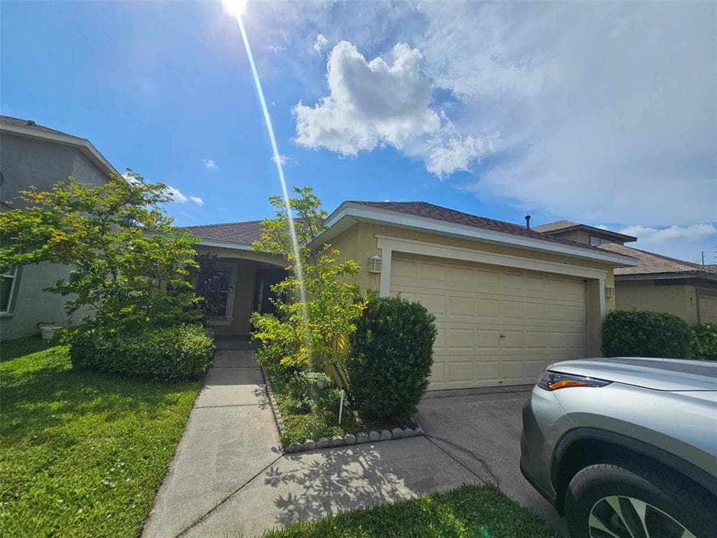 5527 TURTLE CROSSING LOOP TAMPA, FL 33625