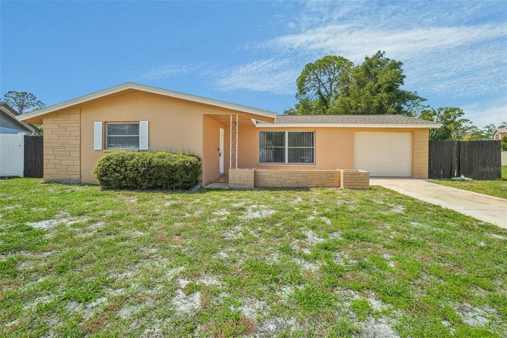 3140 HARVARDSTON LOOP HOLIDAY, FL 34691