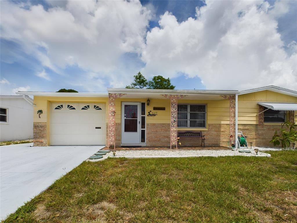 4109 CLUSTER DRIVE HOLIDAY, FL 34691