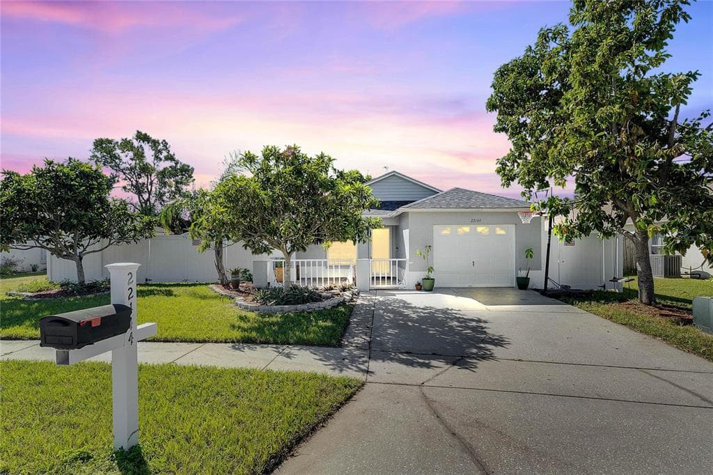 22144 BELL HARBOR DRIVE LAND O LAKES, FL 34639