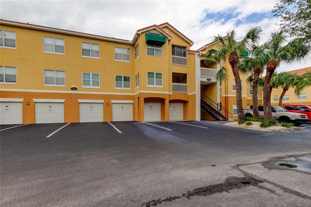 10764 70TH AVENUE UNIT 3108 SEMINOLE, FL 33772