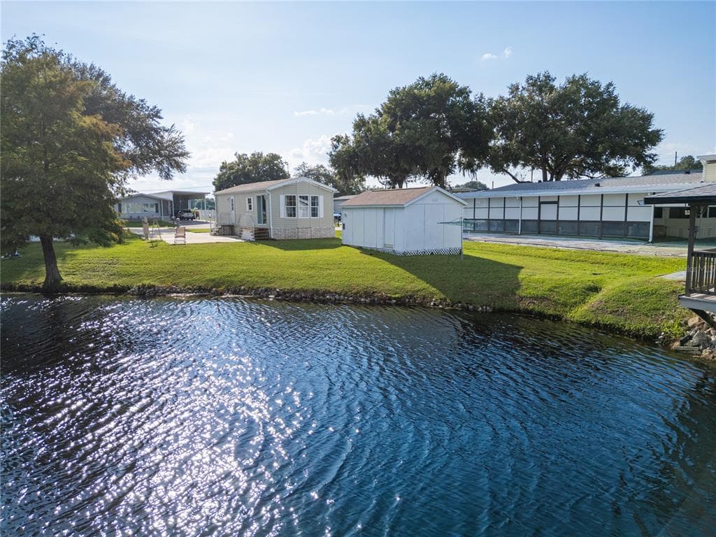 4936 SHORE LINE DRIVE POLK CITY, FL 33868
