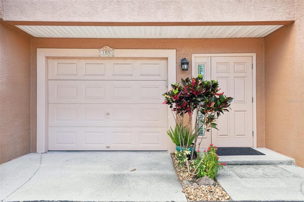 637 PINELLAS BAYWAY UNIT 105 TIERRA VERDE, FL 33715