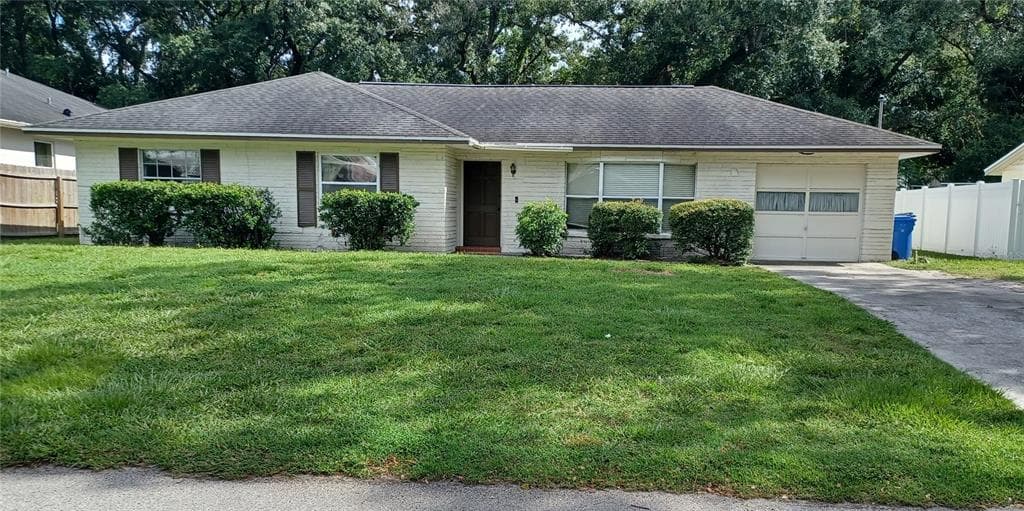 120 SIOBHAN AVENUE TAMPA, FL 33613