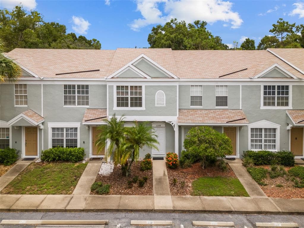 2208 LAKE WOODBERRY CIRCLE BRANDON, FL 33510