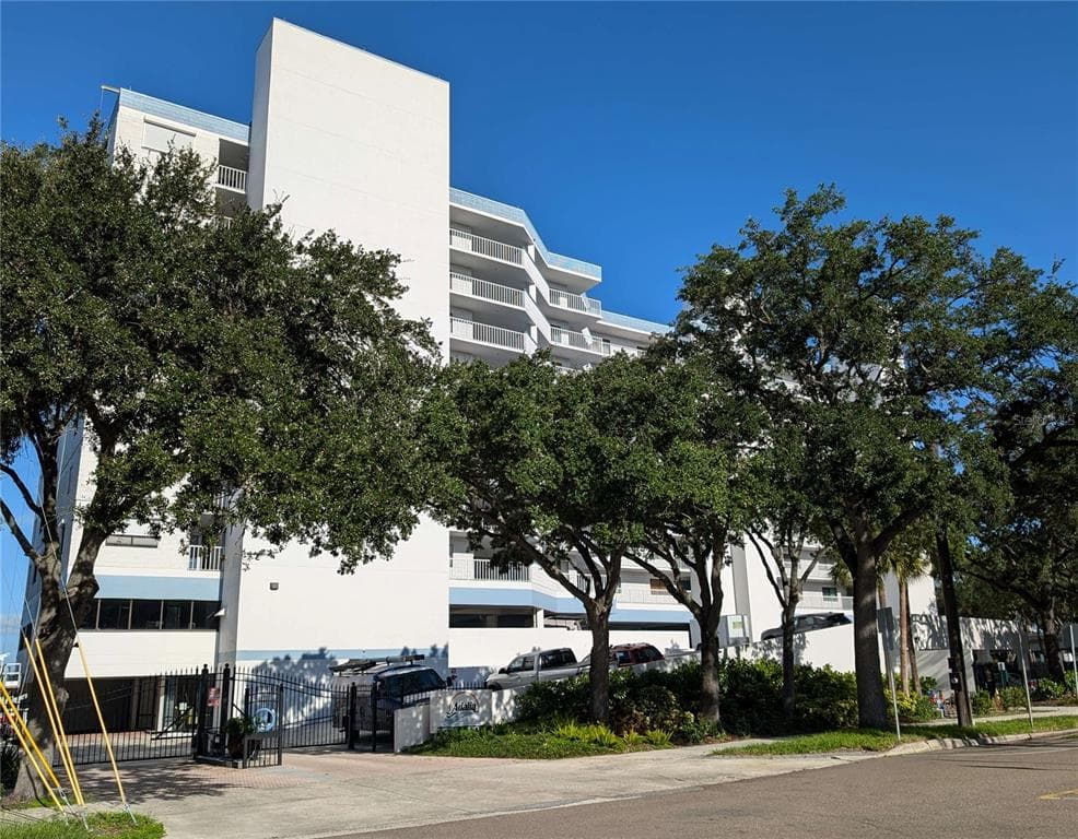 2 ADALIA AVENUE UNIT 407 TAMPA, FL 33606