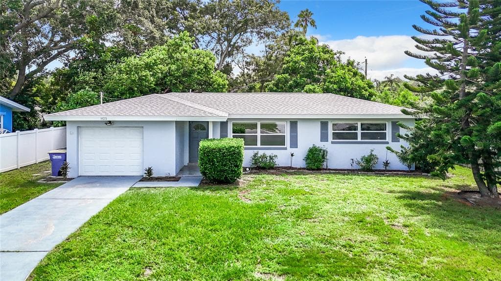 1425 S BETTY LANE CLEARWATER, FL 33756