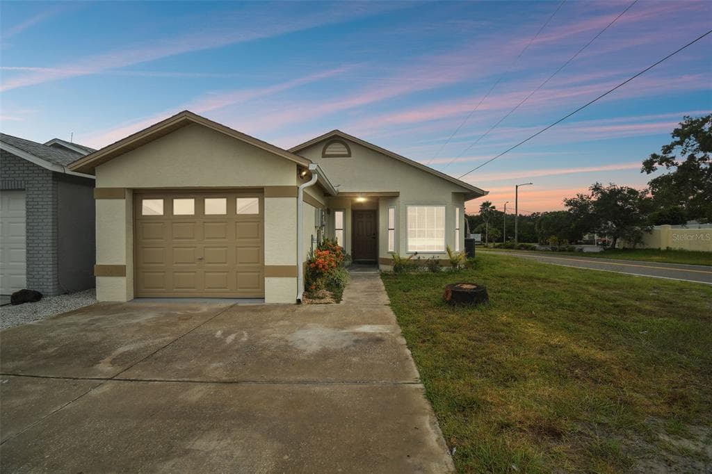 6540 CROSSBOW LANE NEW PORT RICHEY, FL 34653