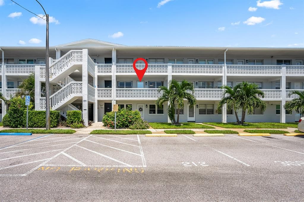 1001 77TH AVENUE N UNIT 207 ST PETERSBURG, FL 33702