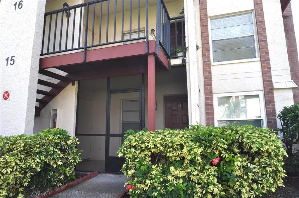 3455 COUNTRYSIDE BOULEVARD UNIT 15 CLEARWATER, FL 33761
