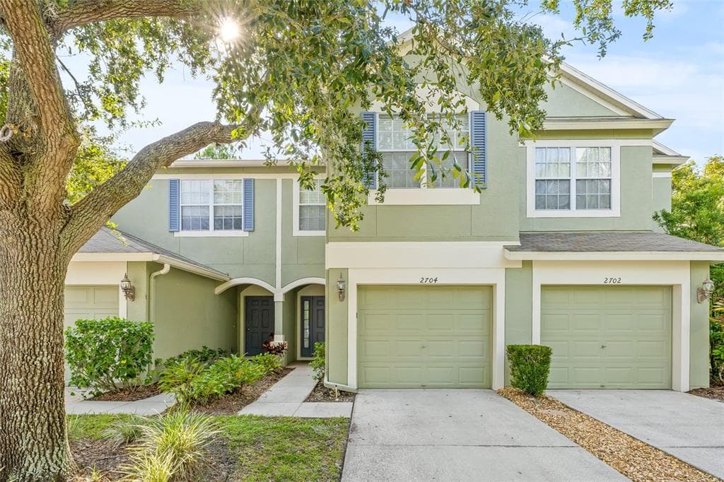 2704 CONCH HOLLOW DRIVE BRANDON, FL 33511
