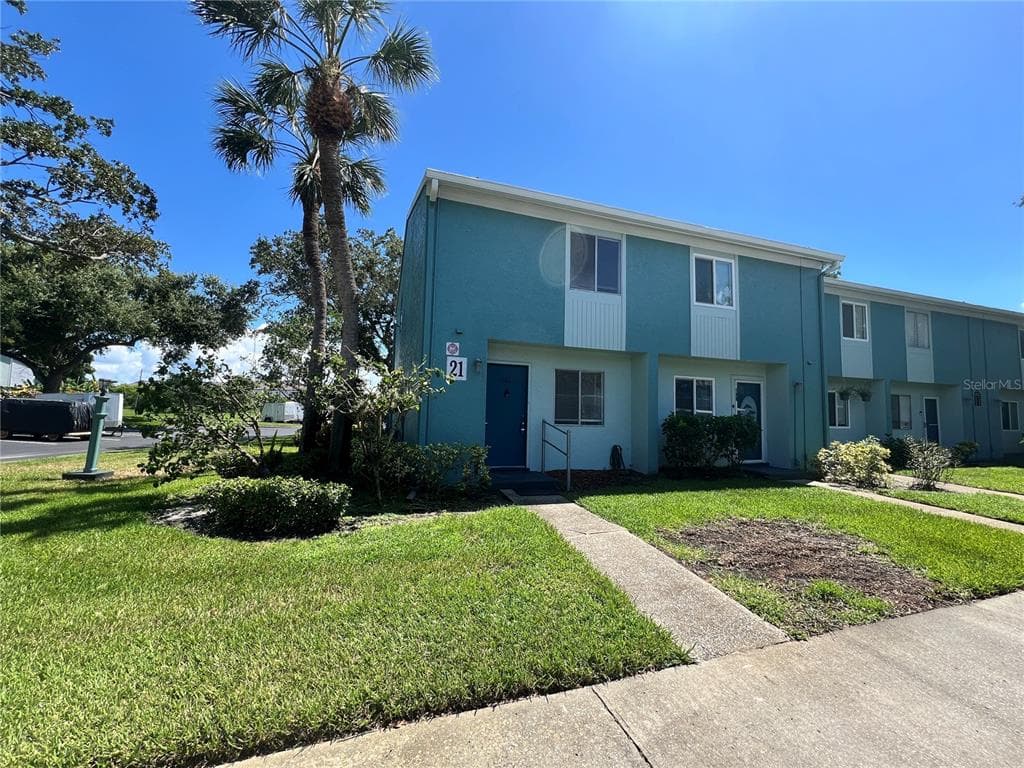 182 114TH TERRACE NE UNIT 182 ST PETERSBURG, FL 33716
