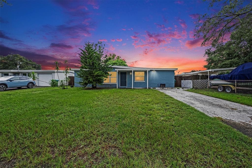9072 ORCHID DRIVE SEMINOLE, FL 33777