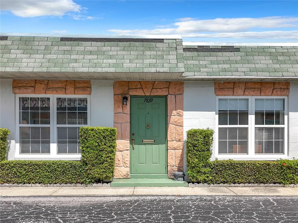 7839 39TH TERRACE N ST PETERSBURG, FL 33709