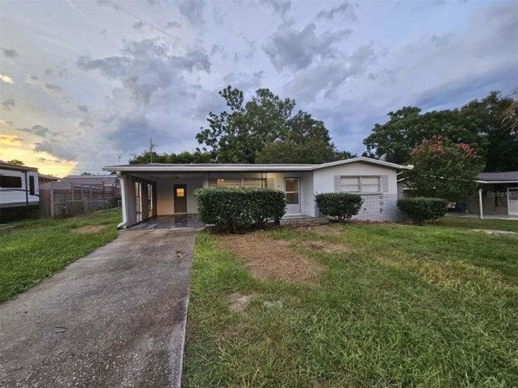 24 S LEE STREET BEVERLY HILLS, FL 34465