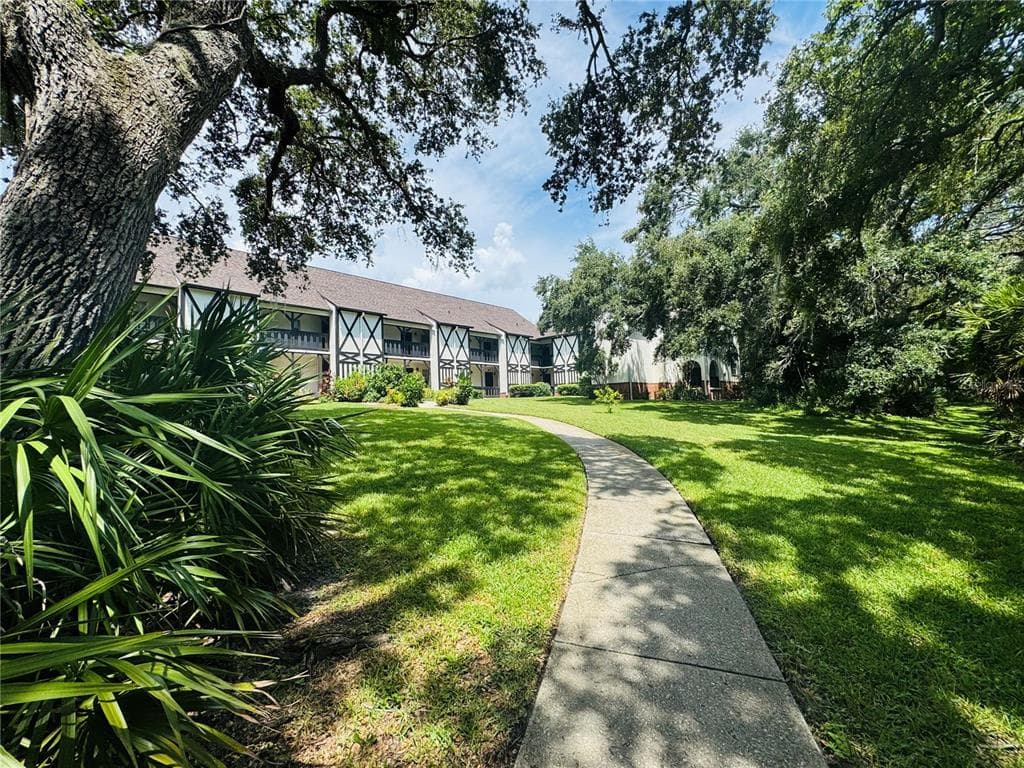 400 N BAYSHORE BOULEVARD UNIT 104 CLEARWATER, FL 33759