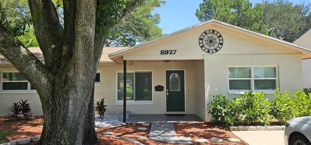 8927 1ST STREET NE ST PETERSBURG, FL 33702