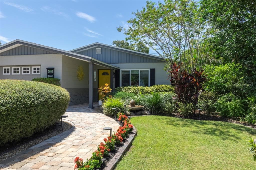 2910 2ND AVENUE N ST PETERSBURG, FL 33713