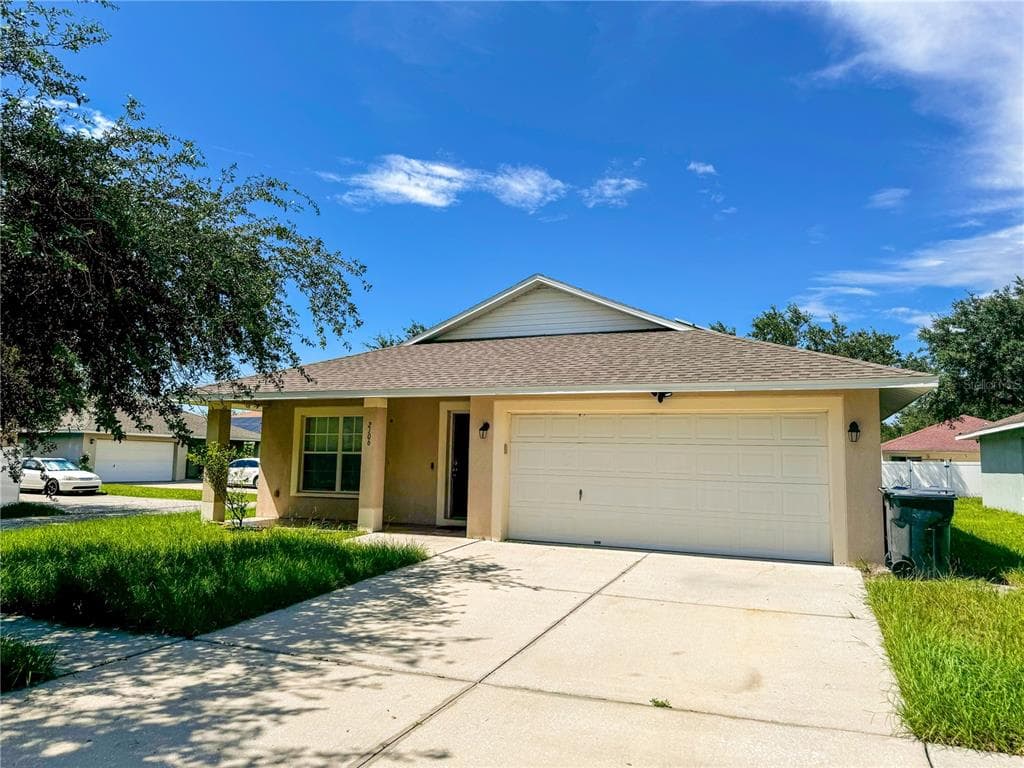 2106 PLEASURE RUN DRIVE RUSKIN, FL 33570