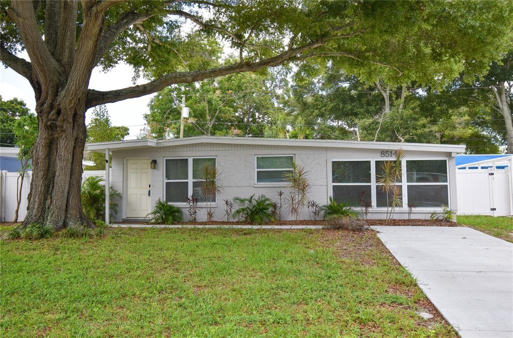 8514 93RD AVENUE SEMINOLE, FL 33777