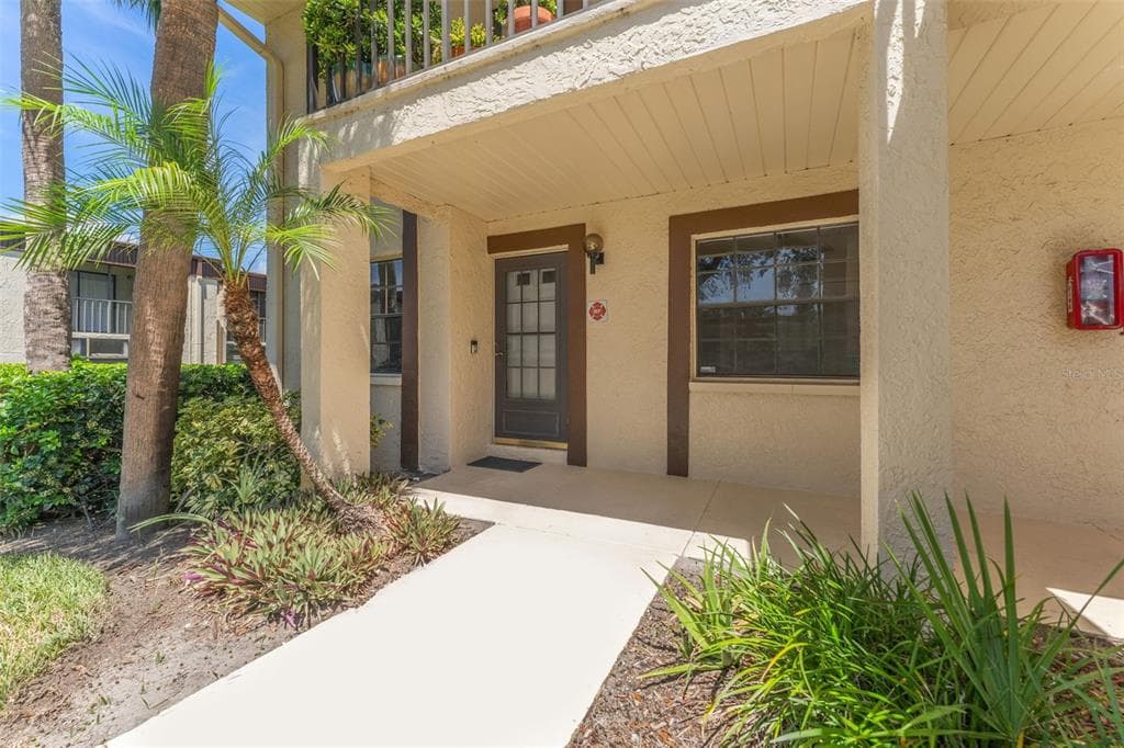 2400 WINDING CREEK BOULEVARD UNIT 18B-101 CLEARWATER, FL 33761
