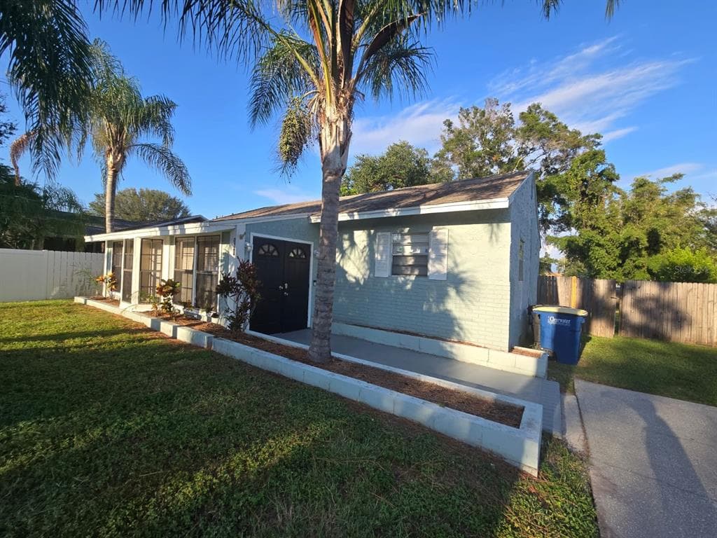 321 DAVID AVENUE CLEARWATER, FL 33759