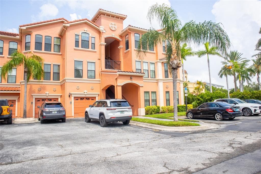 2705 VIA MURANO UNIT 135 CLEARWATER, FL 33764