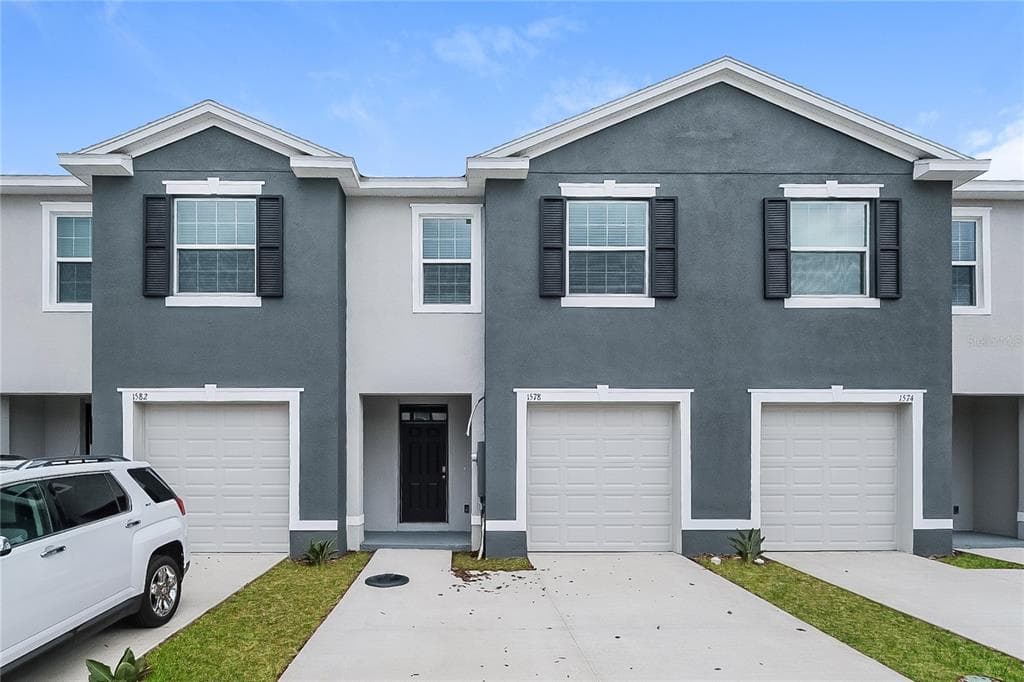 1578 HUBBELL ROAD WESLEY CHAPEL, FL 33543