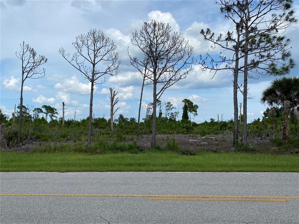 3284 GILLOT BOULEVARD PORT CHARLOTTE, FL 33981