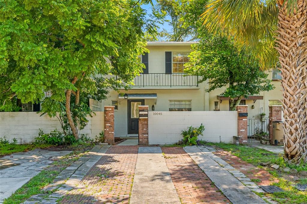 10045 N 53RD STREET TEMPLE TERRACE, FL 33617
