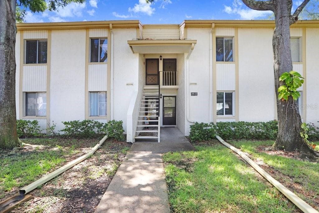 108 PINE COURT OLDSMAR, FL 34677