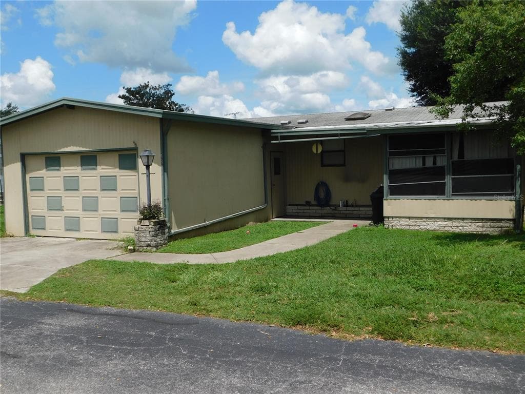 5311 POPPY STREET ZEPHYRHILLS, FL 33541