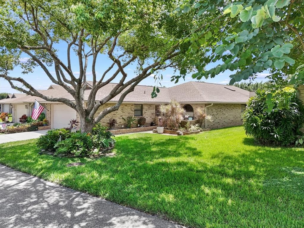 696 CARIBBEAN DRIVE LAKELAND, FL 33803