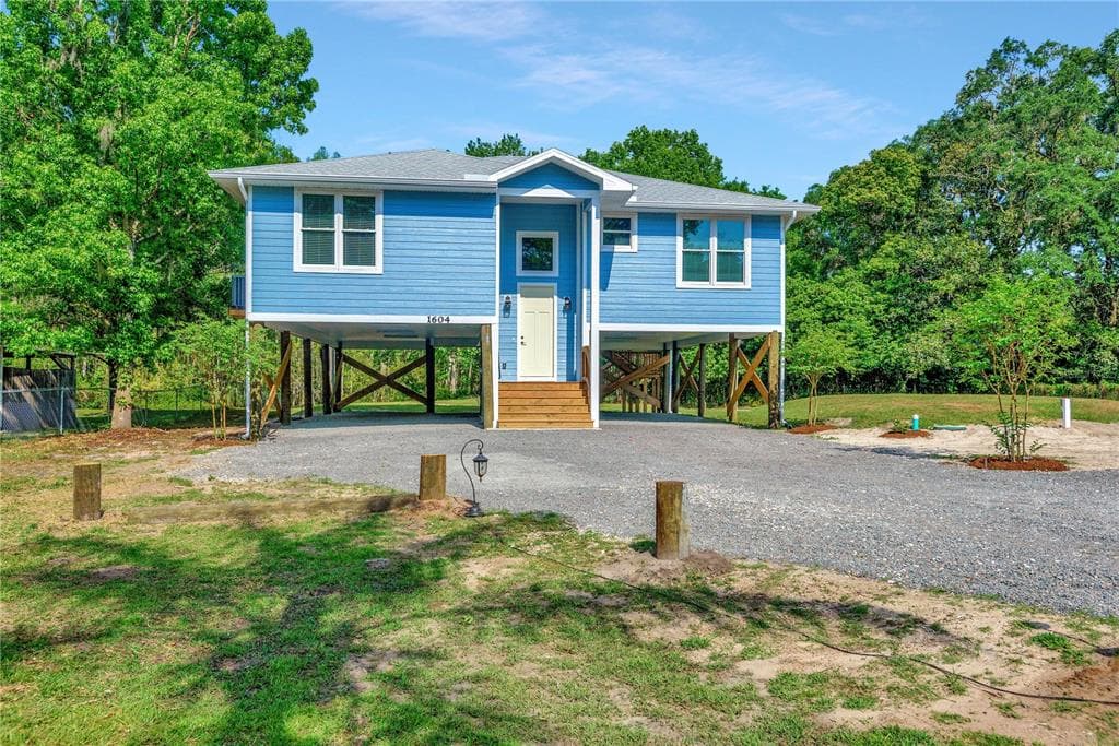 1604 ROWLAND DRIVE ODESSA, FL 33556