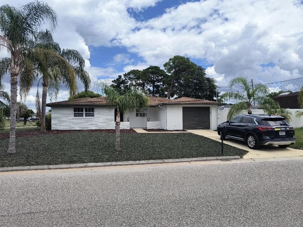 10518 OLEANDER DRIVE PORT RICHEY, FL 34668