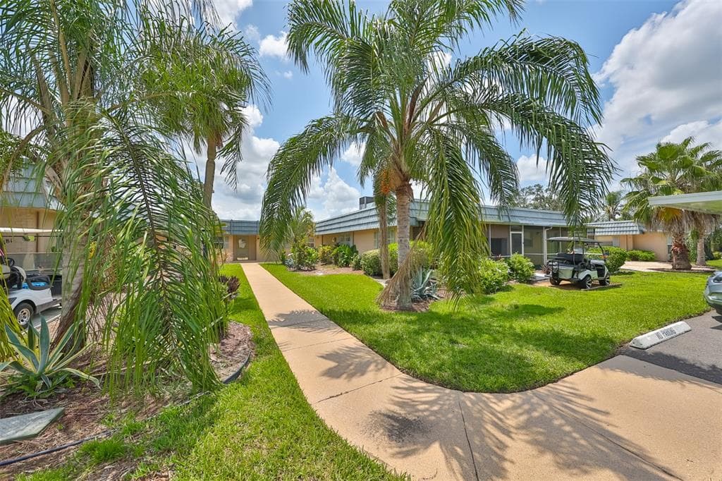 1802 BEDFORD TERRACE UNIT 179 SUN CITY CENTER, FL 33573