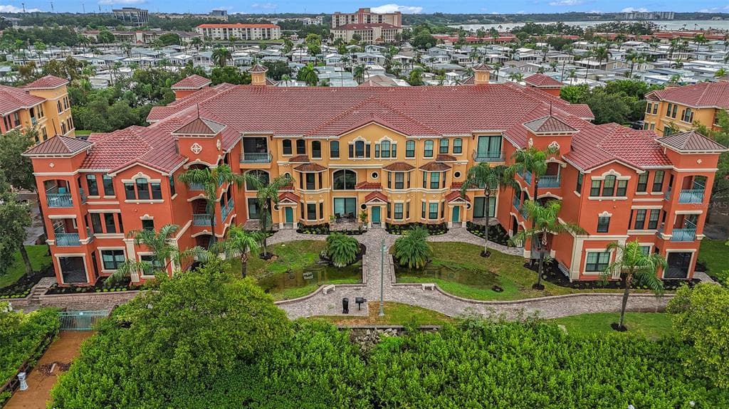 2725 VIA CIPRIANI UNIT 716A CLEARWATER, FL 33764
