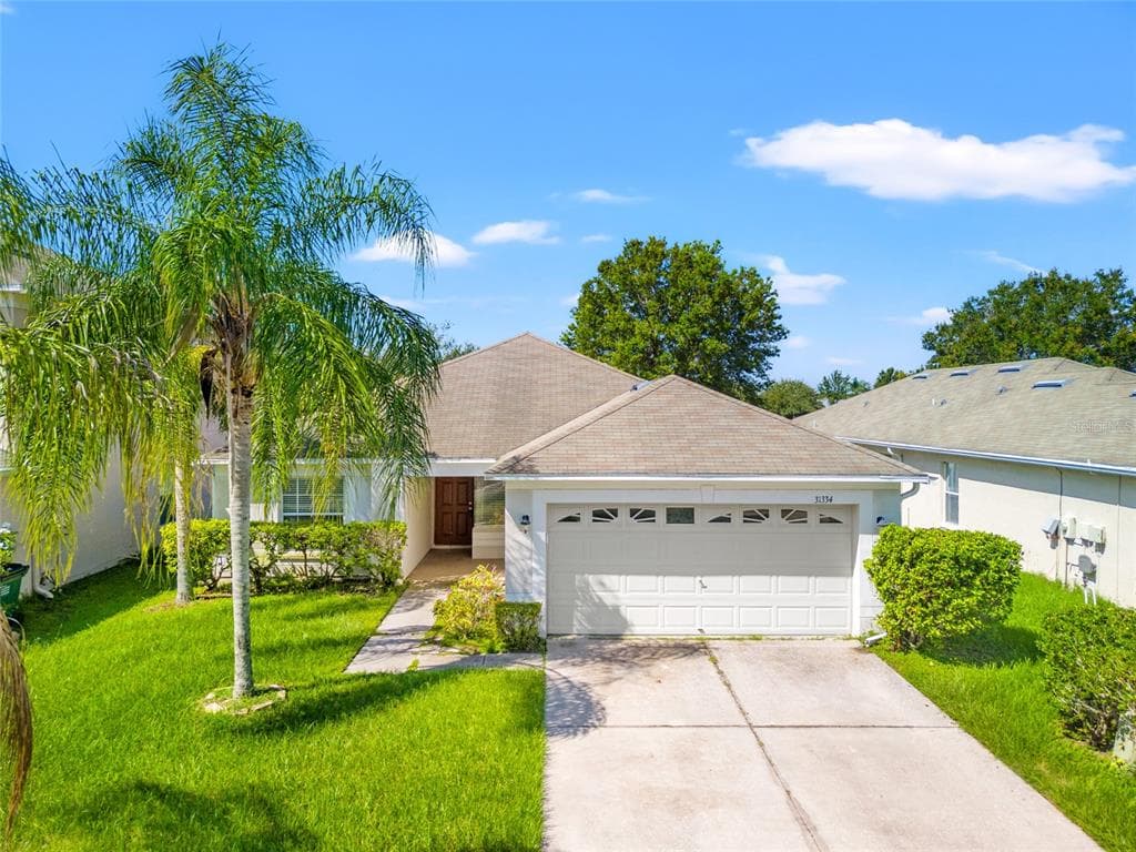 31334 MAKINAW LANE WESLEY CHAPEL, FL 33545
