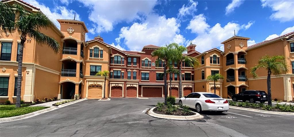 2738 VIA TIVOLI UNIT 230A CLEARWATER, FL 33764