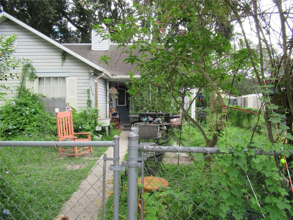 2313 PALM AVENUE SEFFNER, FL 33584