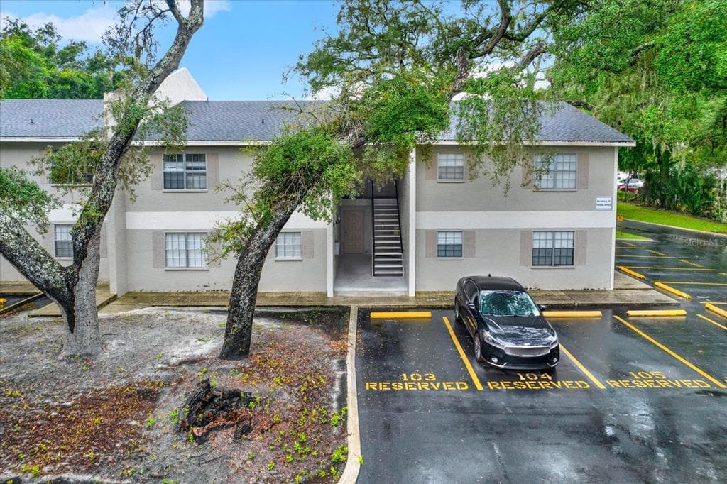 14468 REUTER STRASSE CIRCLE UNIT 503 TAMPA, FL 33613