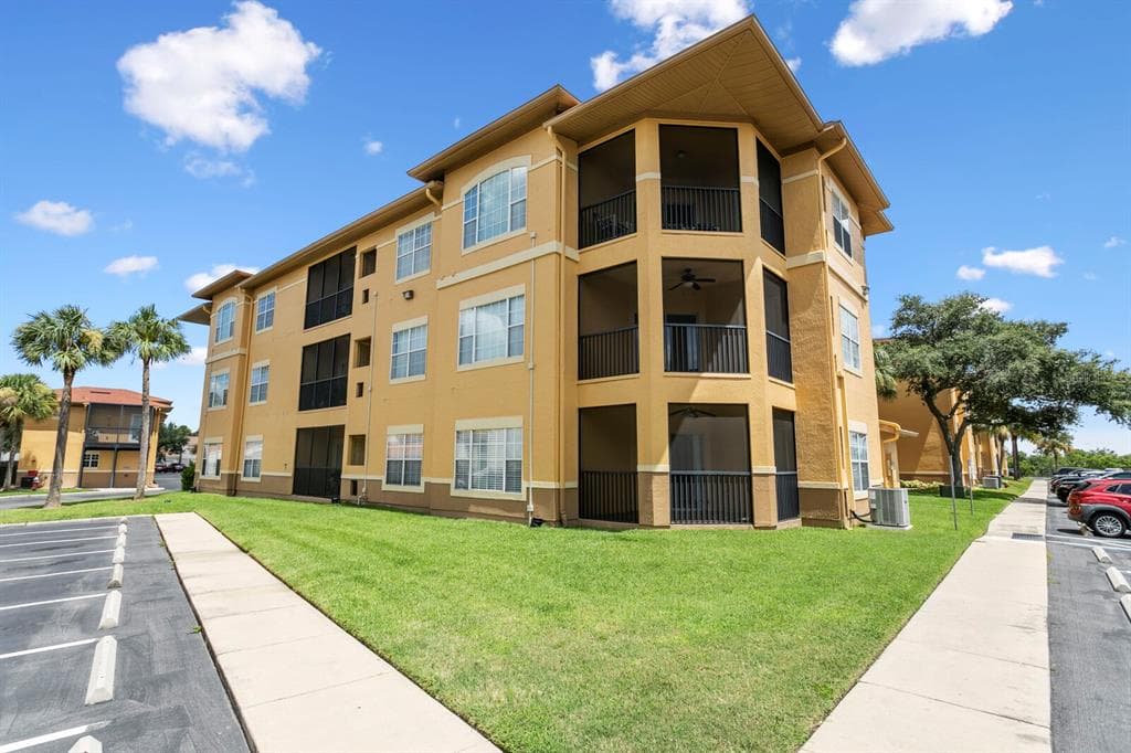4311 BAYSIDE VILLAGE DRIVE UNIT 102 TAMPA, FL 33615