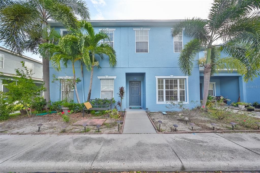 6745 LAKE ROCHESTER LANE GIBSONTON, FL 33534
